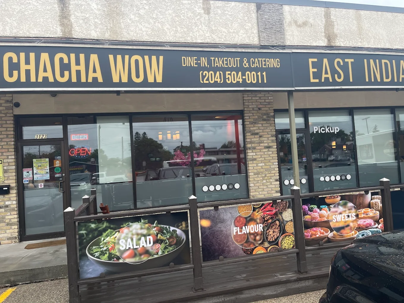 Samosa plate with chickpeas at Chacha Wow Indian restaurant in Winnipeg